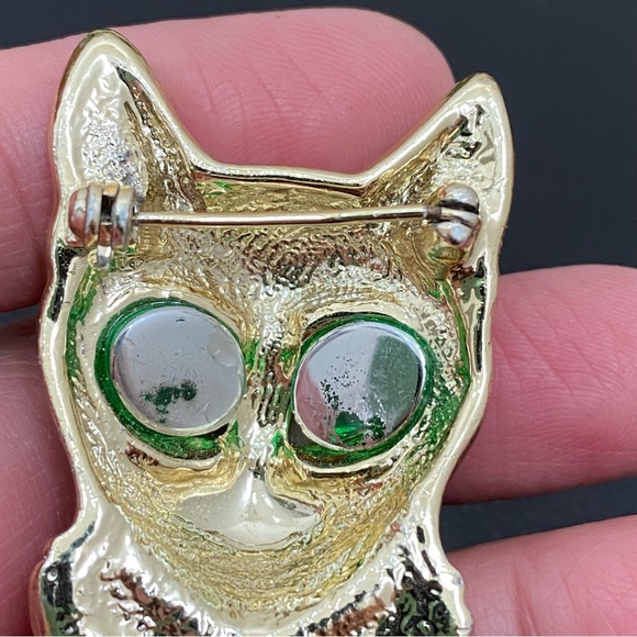 Vintage A.J.C. Signed Egyptian Cat Green Eyes Gold-tone Brooch - Picture 6 of 12